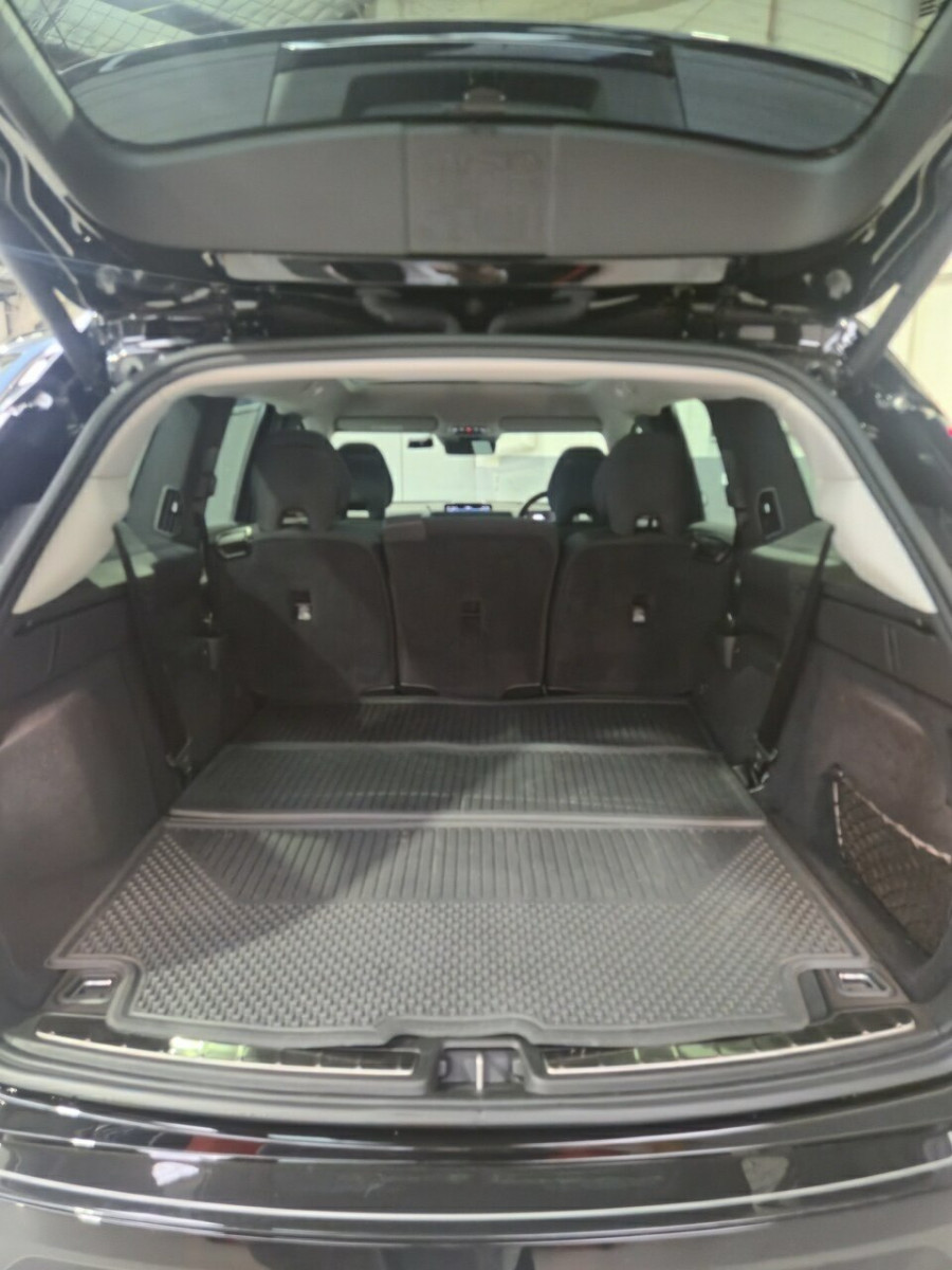 2025 Volvo EX90  Plus Twin Motor SUV Image 20