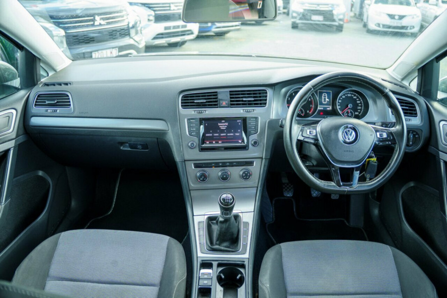 2013 Volkswagen Golf 7 90TSI Hatch Image 15