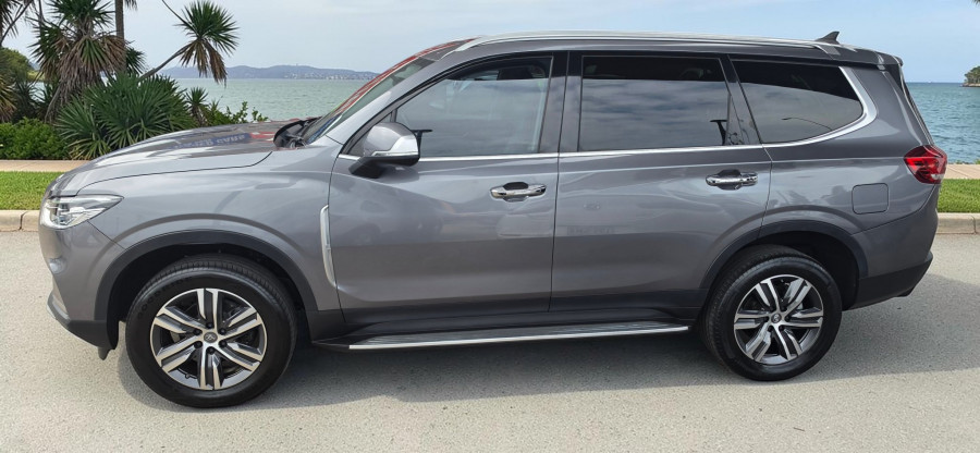2022 LDV D90 SV9A Executive SUV Image 4