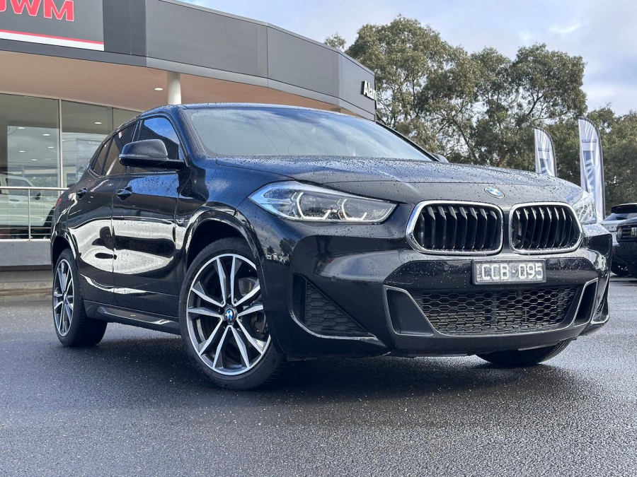 2022 BMW X2 F39 sDrive18i SUV Image 1