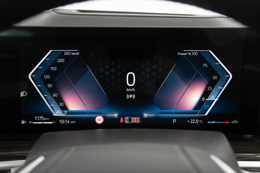 2025 BMW X7 G07 LCI xDrive40d Design Pure Excellence SUV