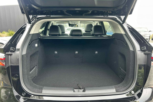 2026 MG HS Plug-in Hybrid Essence SUV Image 16