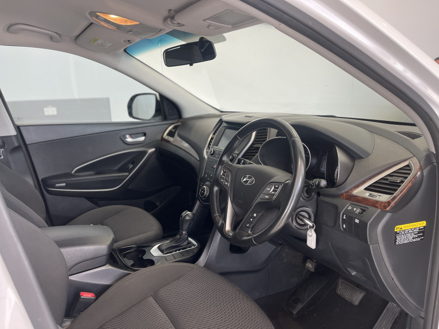 2017 Hyundai Santa Fe Active Wagon Image 16