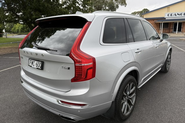 2017 MY18 Volvo XC90 L Series T6 Inscription SUV Image 3