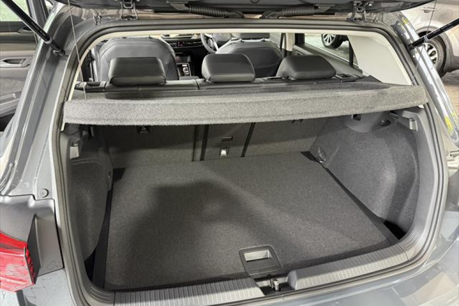 2024 Volkswagen Golf 8 110TSI Hatch Image 12