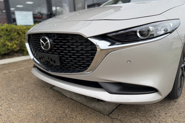 2026 MY25 Mazda 3 BP Series G25 Evolve SP Sedan Image 9