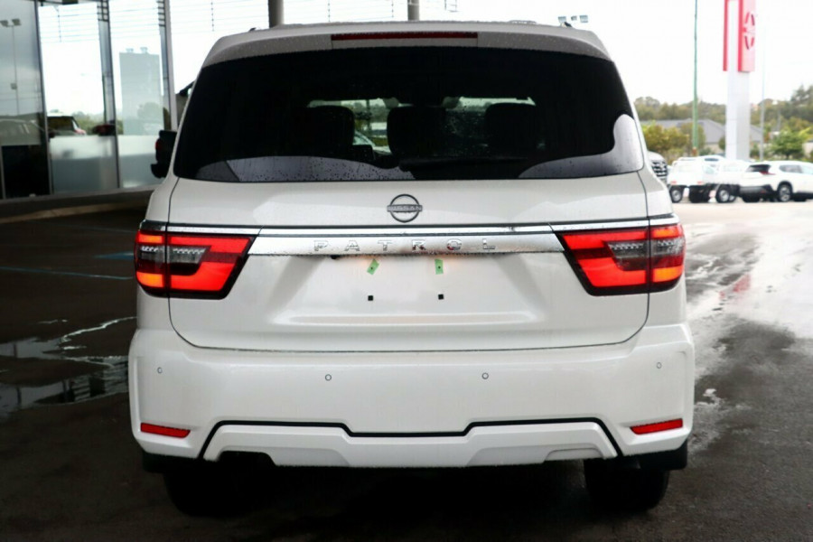2024 Nissan Patrol Y62 Series 5 Ti-L SUV Image 7