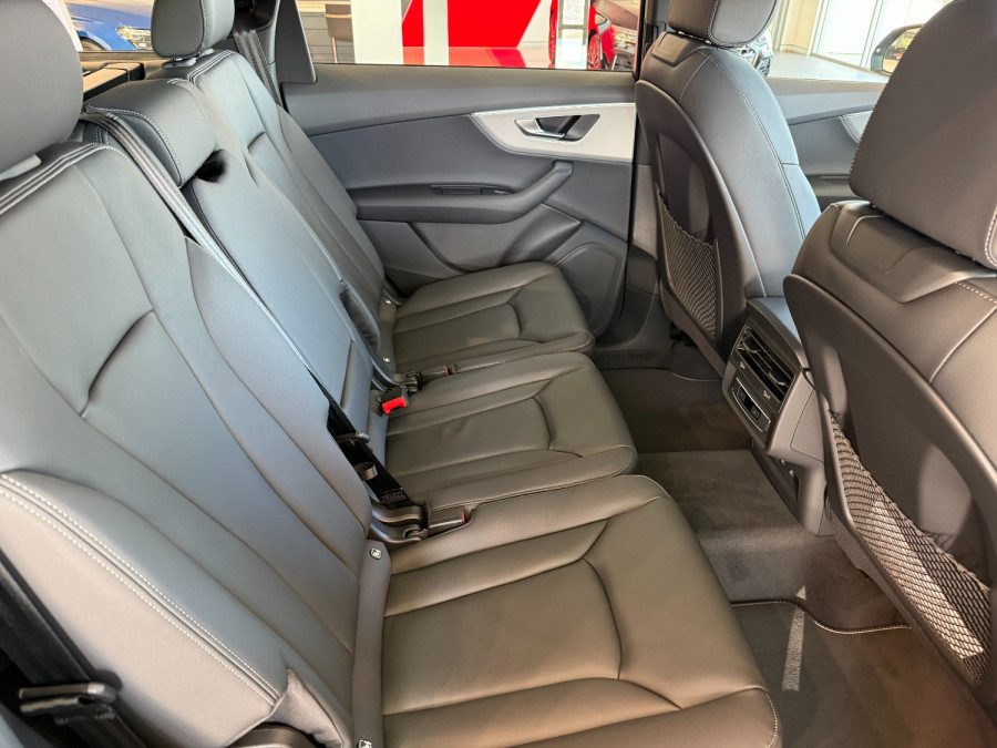 2025 Audi Q7 4M TFSI 185kW SUV Image 11