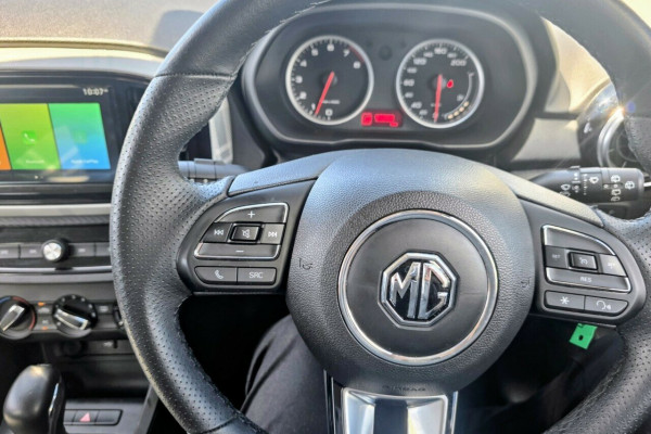 2020 MG MG3 SZP1 Core Hatch Image 17