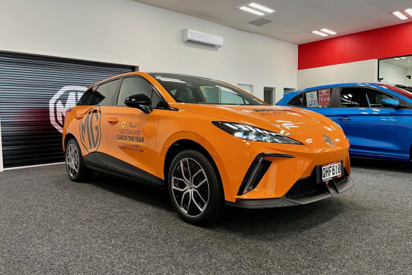2023 MG MG4 Essence Long range (530km) Hatch