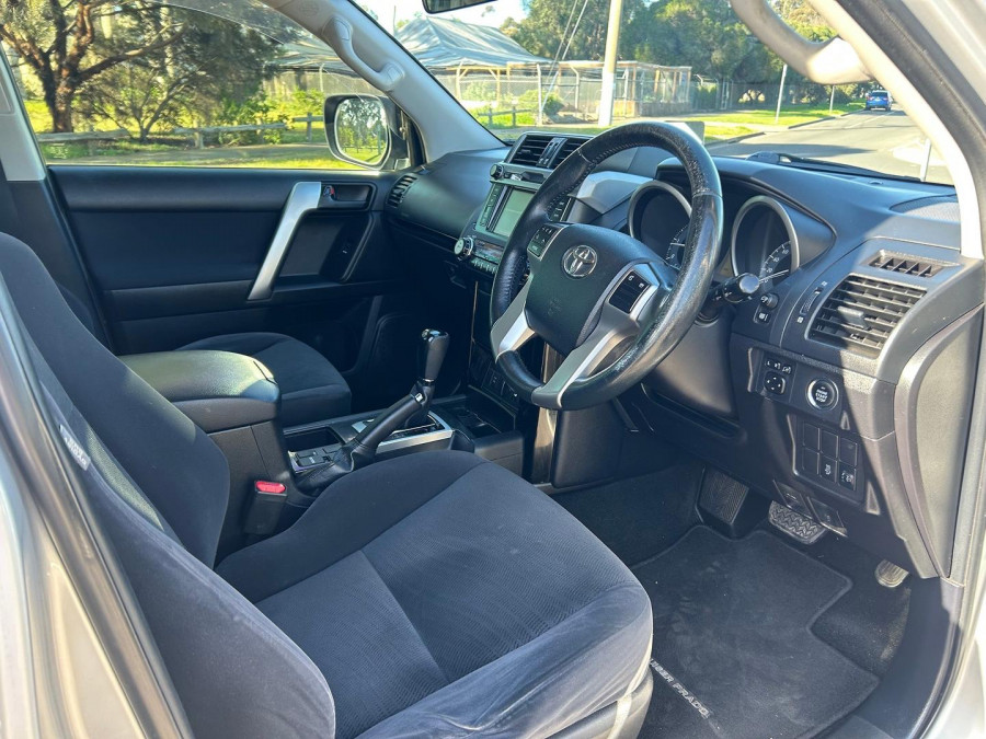 2014 Toyota LandCruiser Prado GDJ150R GXL SUV Image 17