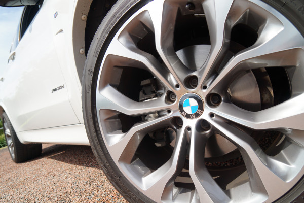 2014 BMW X5 F15 Turbo xDrive30d M Sport SUV