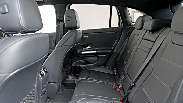 2026 Mercedes-Benz GLA-Class H247 GLA35 AMG SUV image 9