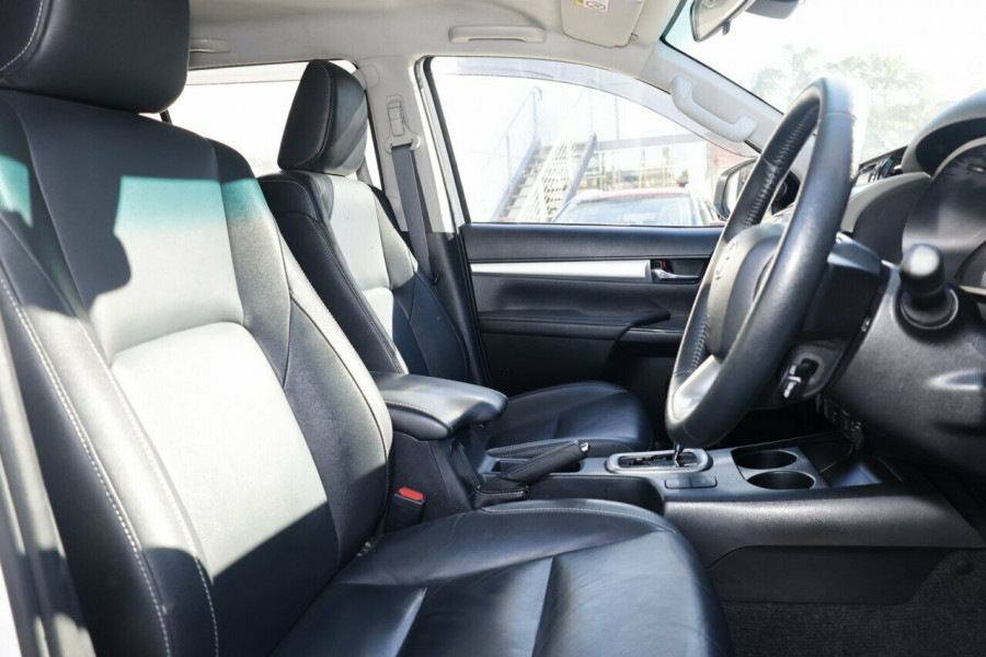 2023 Toyota HiLux GUN126R SR5 Ute Image 8