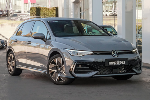Volkswagen Golf 110TSI R-Line 8.5