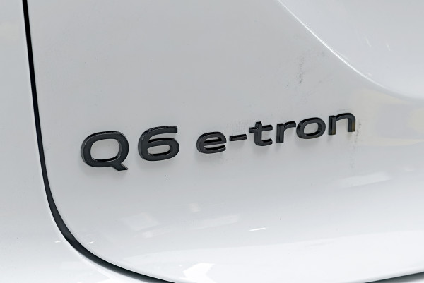 2026 Audi Q6 e-tron SUV image 20