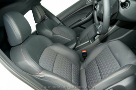 2024 MY24.5 MG MG3 ZP22 Essence Hybrid+ Hatch