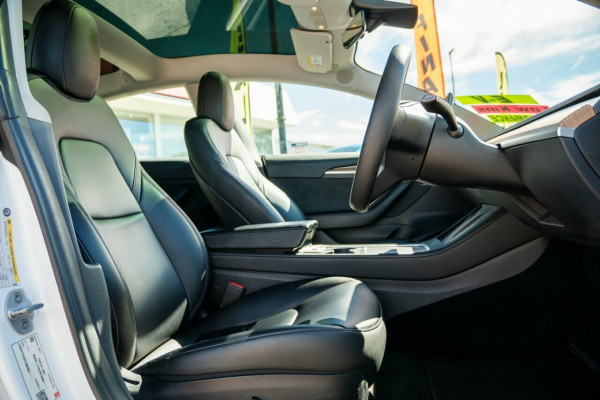 2023 Tesla Model 3  Rear-Wheel Drive Sedan Image 19