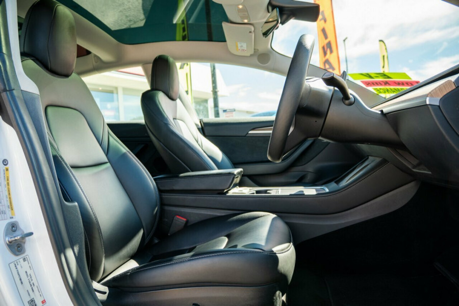 2023 Tesla Model 3  Rear-Wheel Drive Sedan Image 19