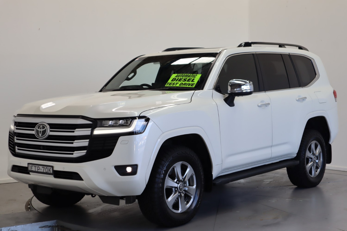 Used 2022 Toyota Landcruiser Wagon Sahara 3.3L 5E 001 UW03314