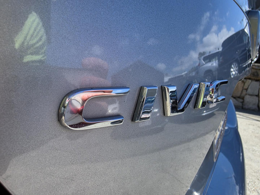 2016 Honda Civic 10th Gen VTi-LX Sedan Image 12