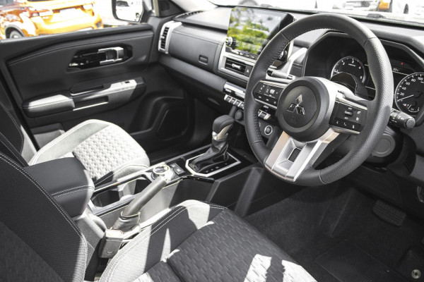2025 Mitsubishi Triton MV GLS Ute Image 6