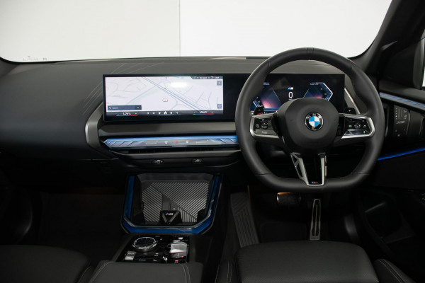 2025 BMW X3 G45 40d xDrive SUV image 7