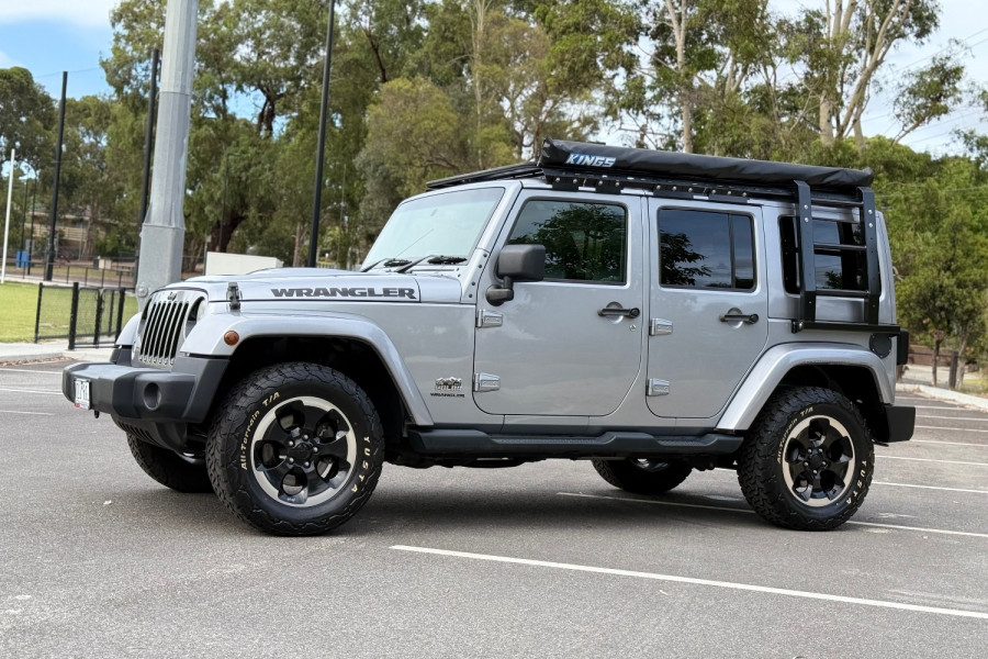 2014 Jeep Wrangler JK Polar SUV Image 11