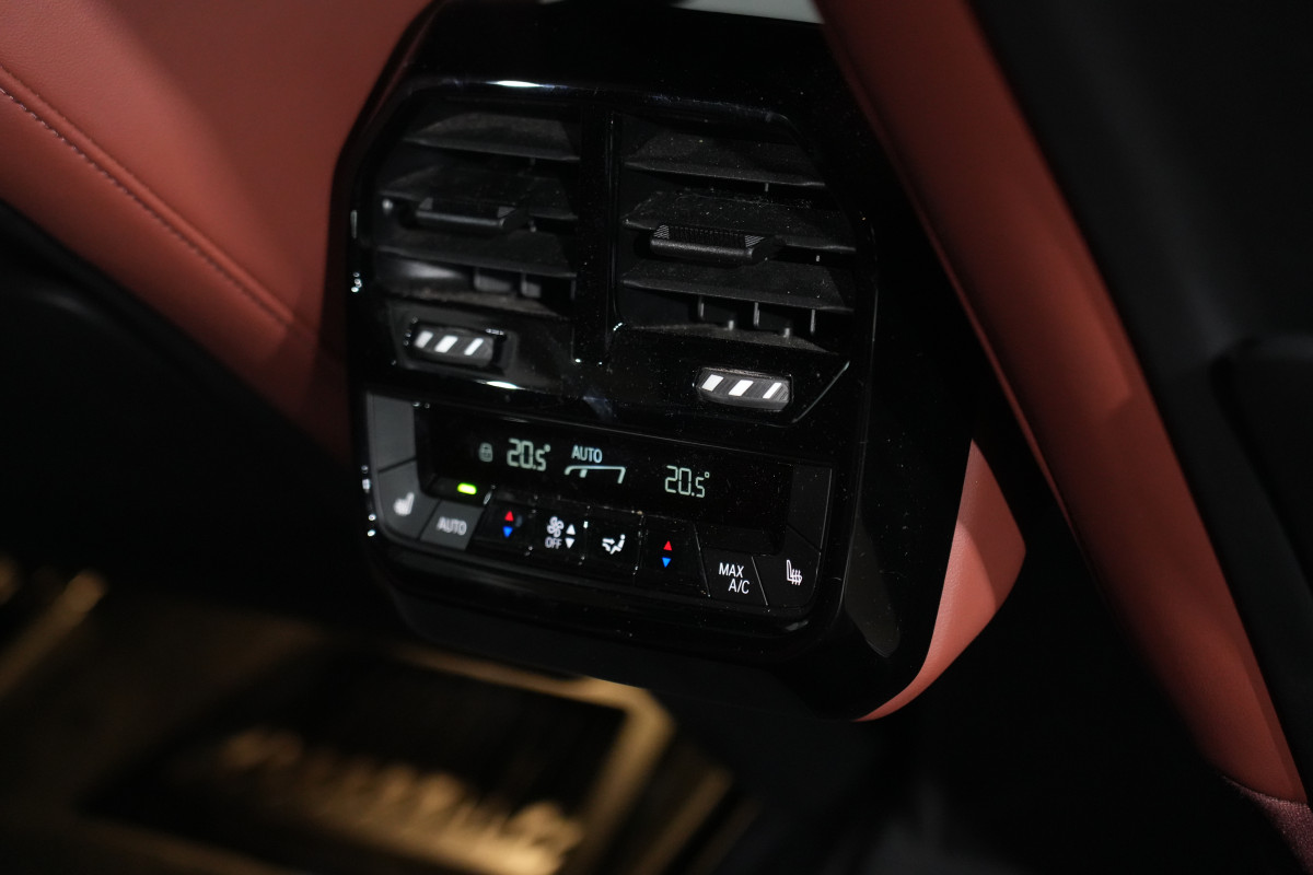2023 BMW iX xDrive50 Sport SUV