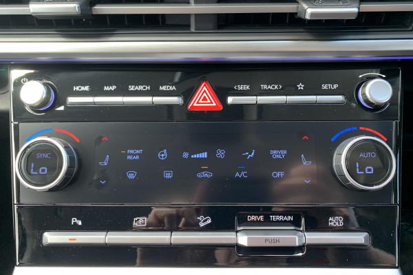 2027 Hyundai Santa Fe MX5.V2 Hybrid Elite SUV Image 17