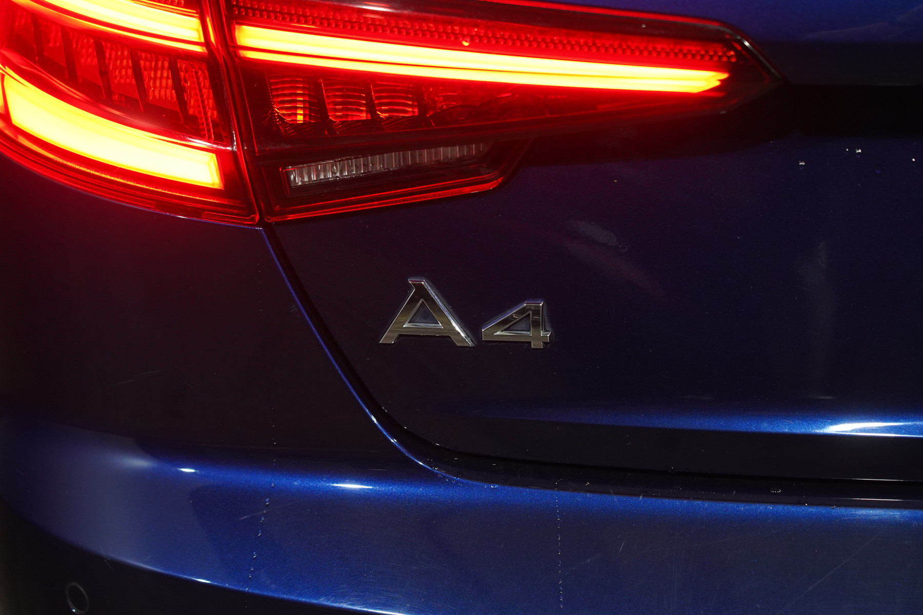 2020 Audi A4 45 Tfsi Quattro S Tronic Sport Sedan Image 9