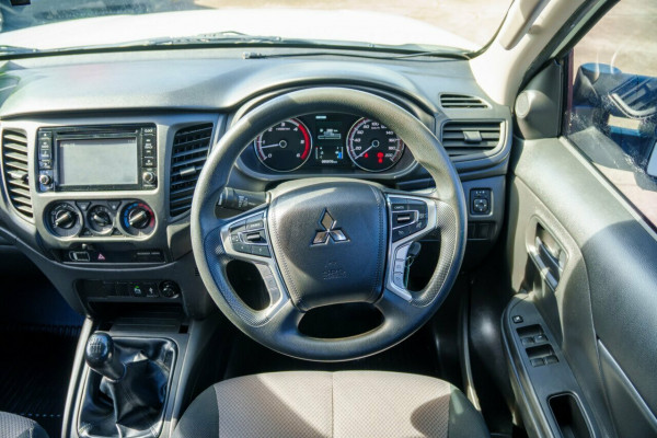 2019 MY20 Mitsubishi Triton MR GLX Cab Chassis Image 9