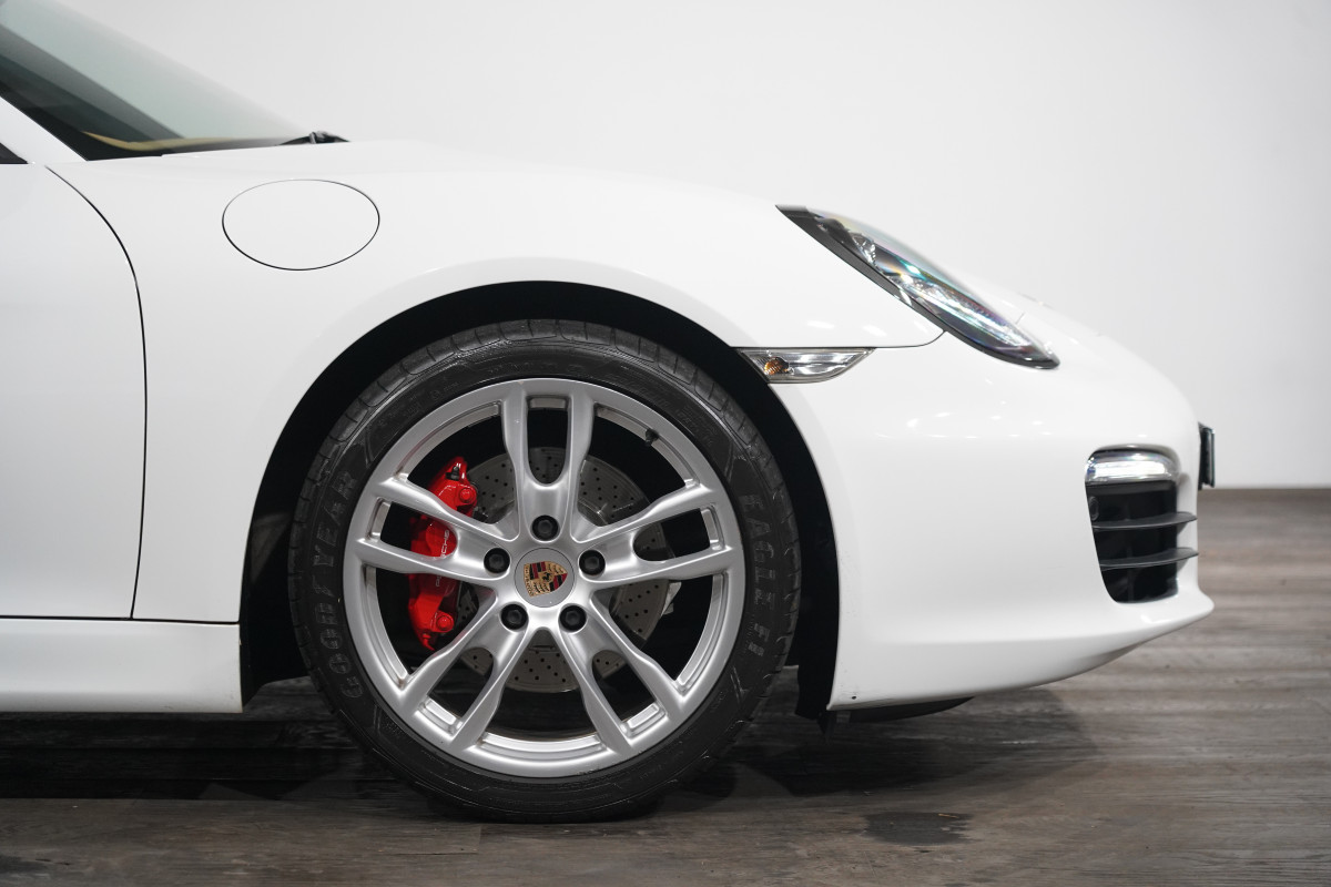 2013 Porsche Boxster S Convertible Image 5