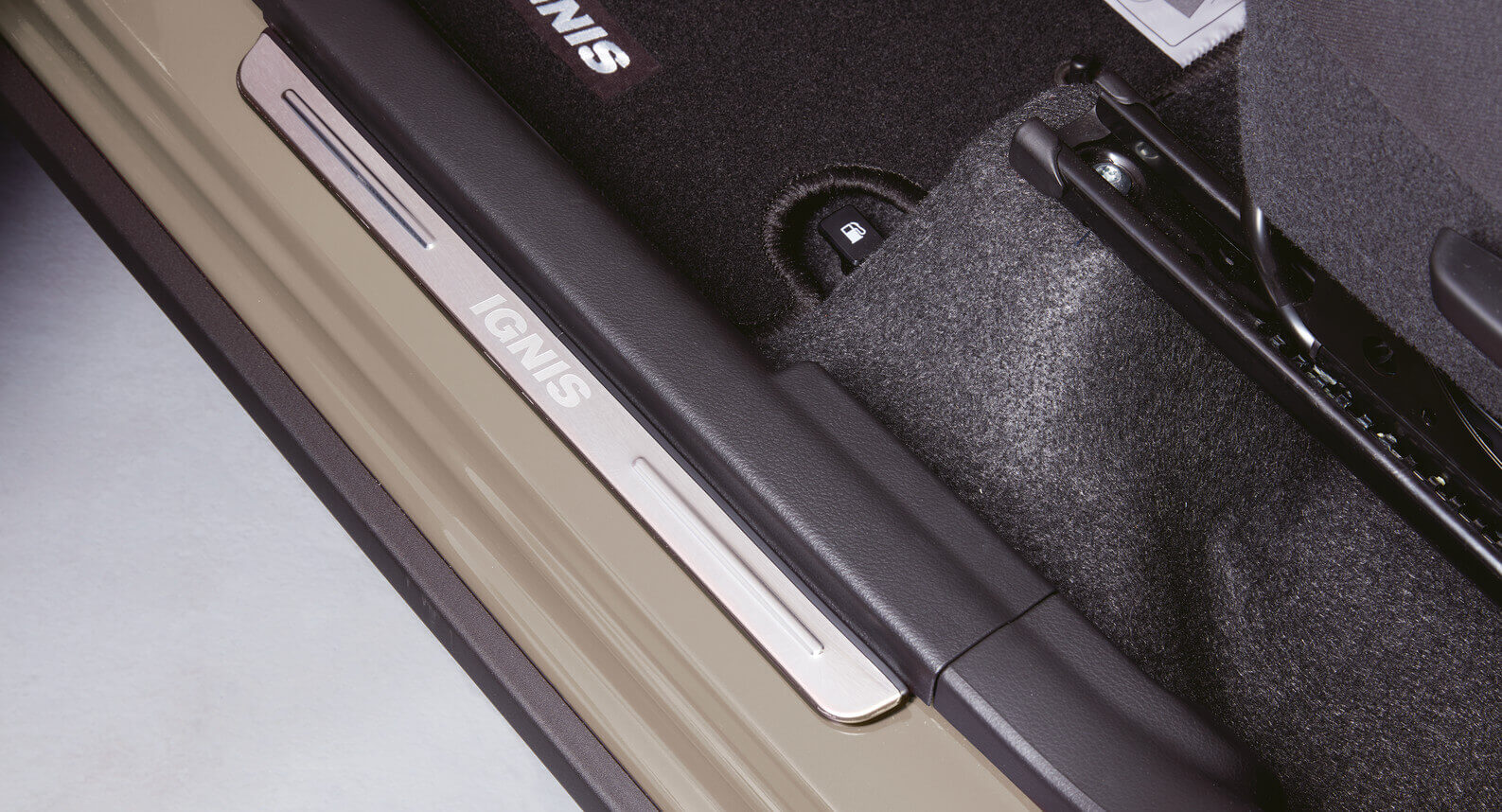 Ignis - Door Sill Guard