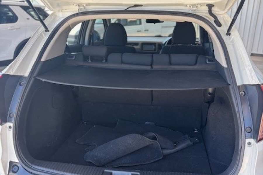 2017 Honda HR-V VTi SUV Image 10