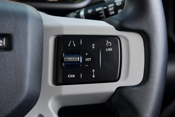 2023 MY23.5 Land Rover Defender L663 110 P400 X-Dynamic HSE SUV image 13