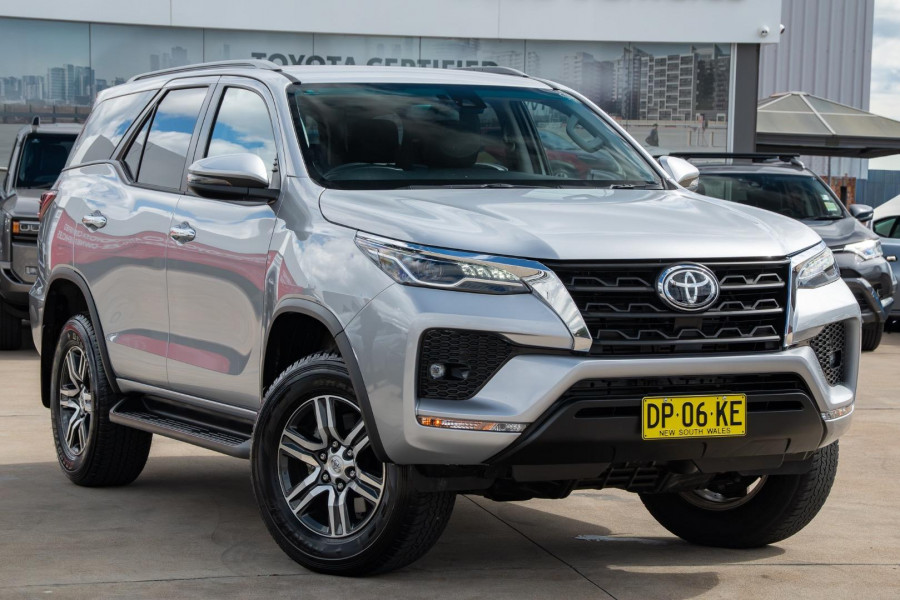 2025 MY24 Toyota Fortuner GUN156R GXL SUV Image 1