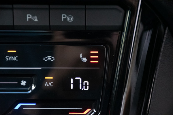 2025 Volkswagen T-Roc 140TSI R-Line SUV Image 18