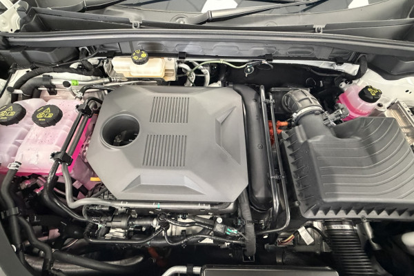 2025 MG HS AS33H Essence Hybrid+ SUV Image 19