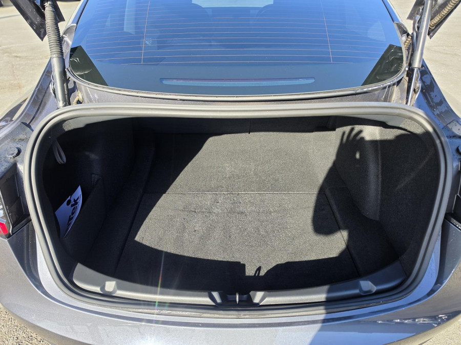 2021 Tesla Model 3  Long Range Sedan Image 14