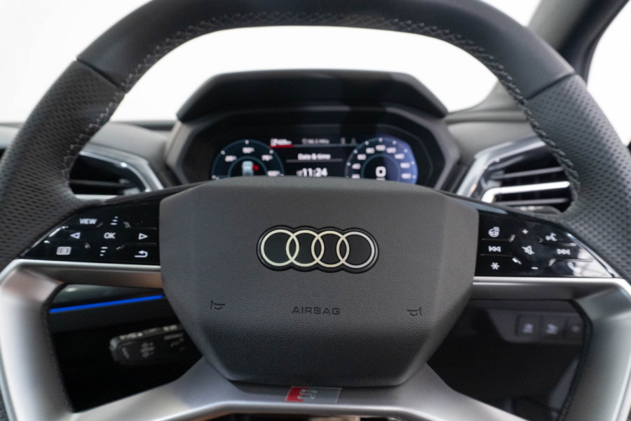 2025 MY24 Audi Q4 e-tron F4 55 SUV
