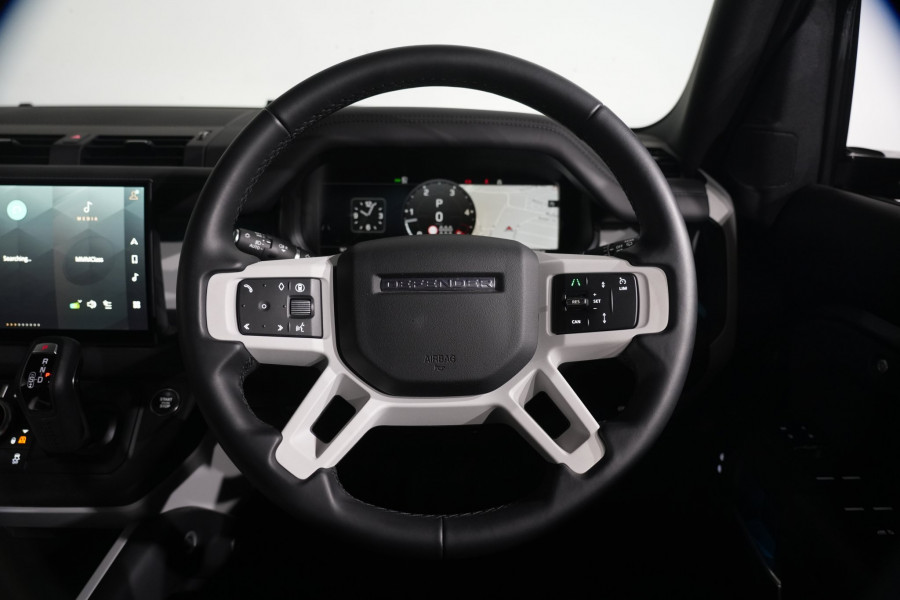 2025 Land Rover Defender L663 130 D350 X-Dynamic SE SUV