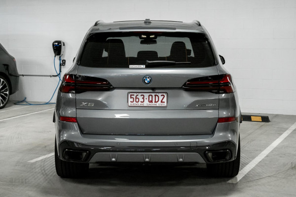 2025 BMW X5 G05 LCI xDrive50e M Sport SUV image 5