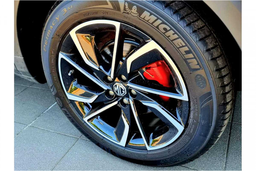 2025 MY24 MG ZST S13 Essence SUV Image 23
