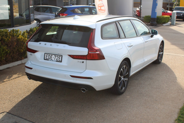 2019 MY20 Volvo V60 F-Series T5 Momentum Wagon
