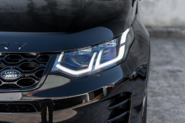 2024 Land Rover Discovery Sport L550 P300e Dynamic SE SUV image 23