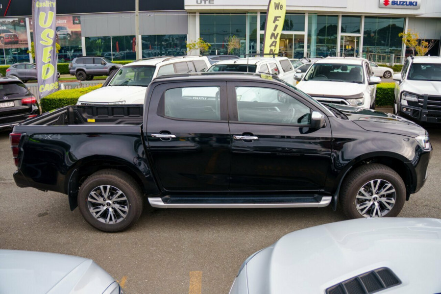 2025 MY24 Isuzu D-MAX RG LS-U Cab Chassis Image 4