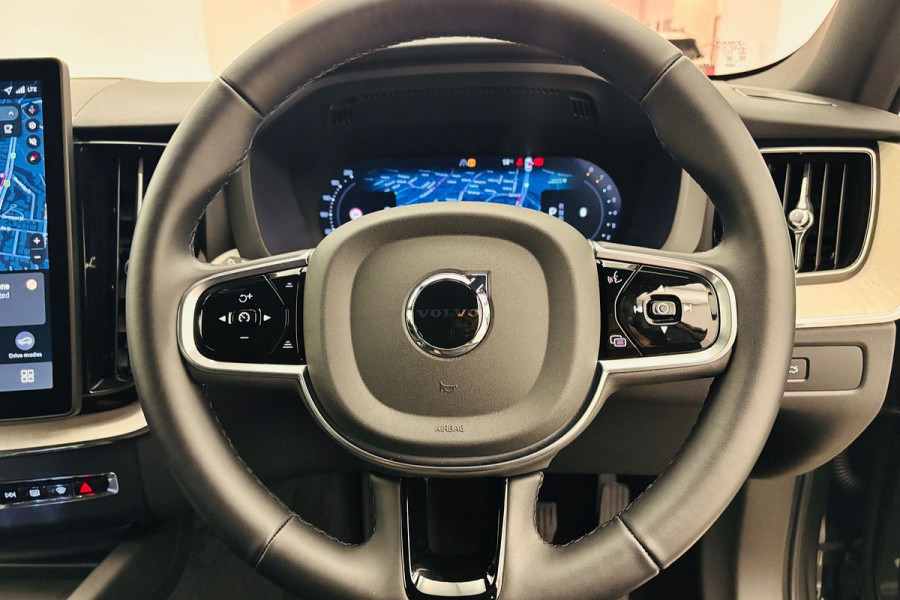 2025 MY26 Volvo XC60 UZ Plus B5 Bright SUV Image 17