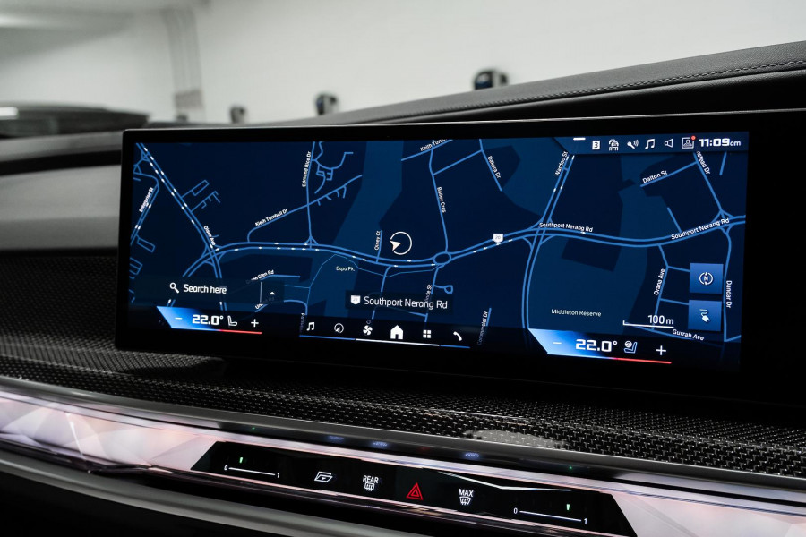 2024 BMW i7 G70 M70 xDrive Sedan
