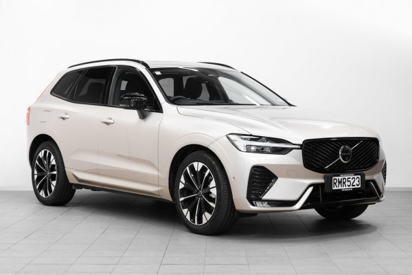 2025 Volvo XC60 UZ B5 Ultra Dark 2L Petrol AWD SUV Image 1